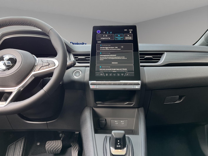 Vehicle image MITSUBISHI GRANDIS