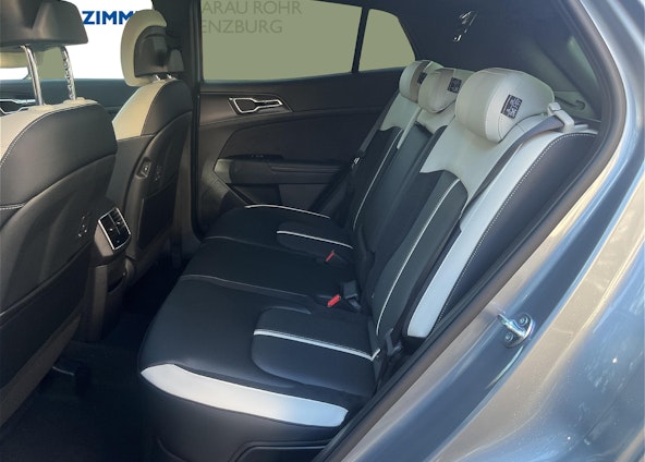 Vehicle image 11 Vehicle image 11