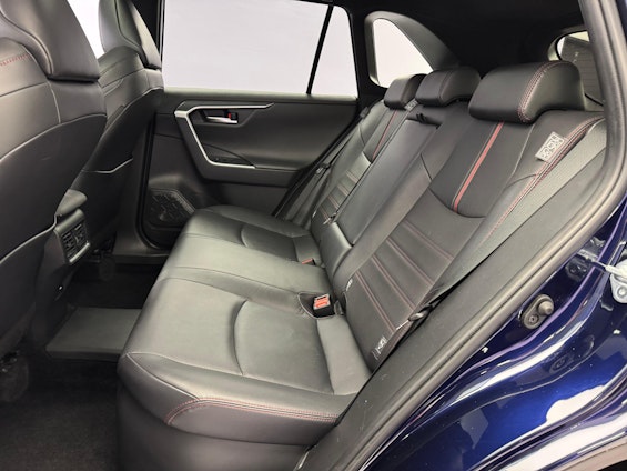 Vehicle image 9 Vehicle image 9