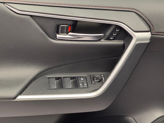 Vehicle image 15 Vehicle image 15