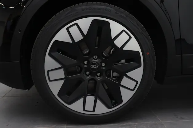 Ford Explorer Extended Range Premium AWD