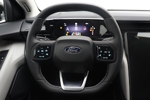 Vehicle image FORD Explorer Extended Range Premium AWD