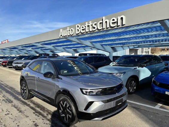 First vehicle image First vehicle image