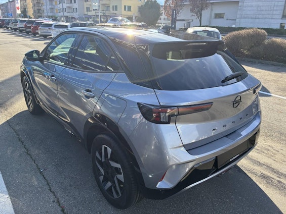 Vehicle image 3 Vehicle image 3