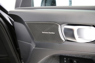 Vehicle image VOLVO EX40 Twin Black Edition AWD