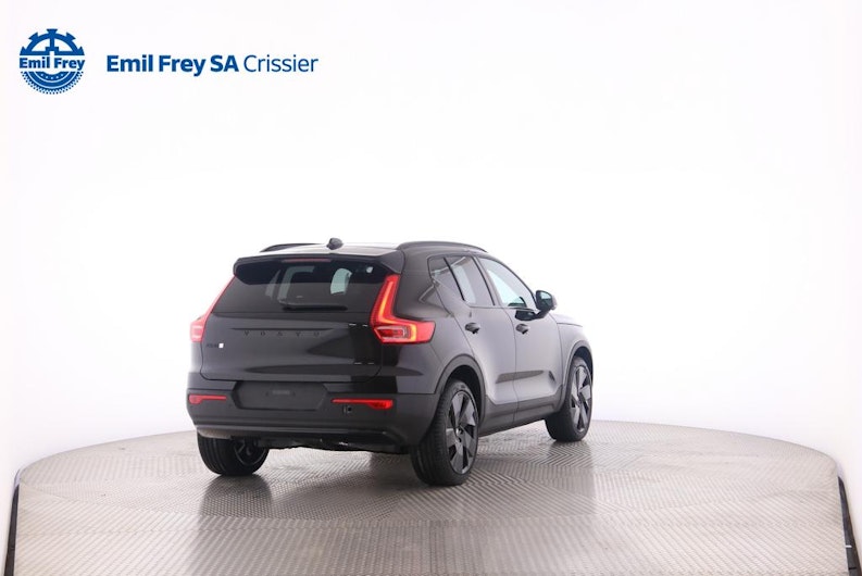 Vehicle image VOLVO EX40