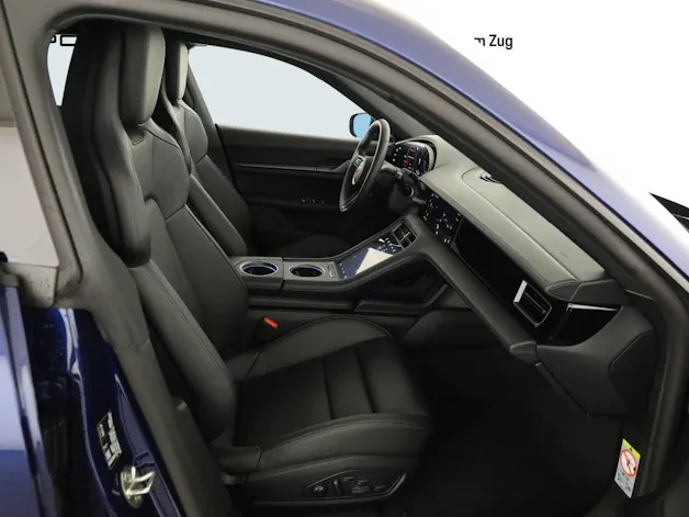 Porsche Taycan 4 Cross Turismo