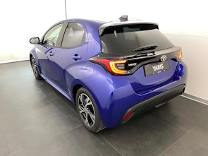 Vehicle image TOYOTA Yaris 1.5 VVT-i HSD Trend