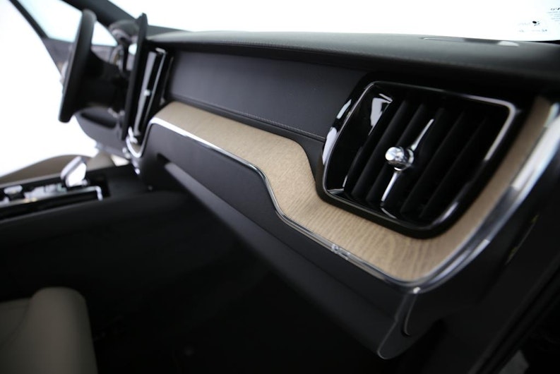 Vehicle image VOLVO XC60