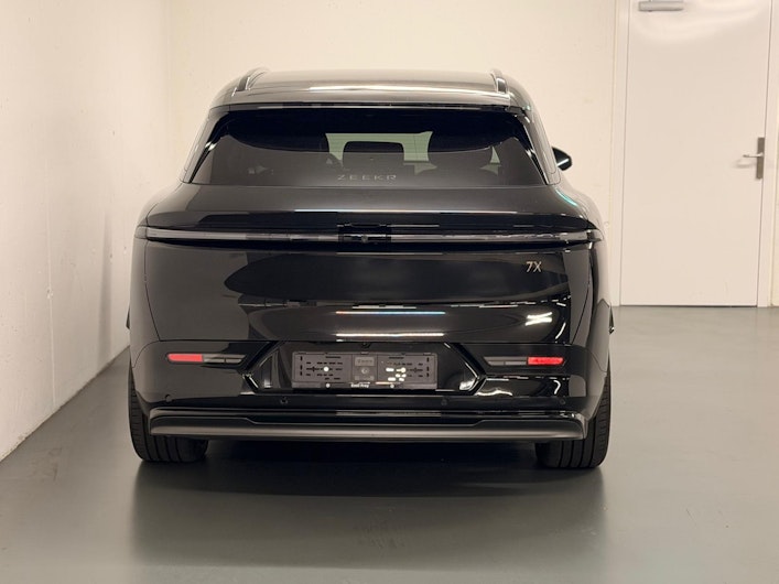 Vehicle image ZEEKR X