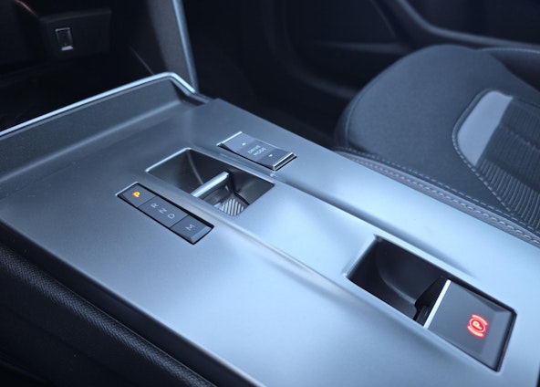 Vehicle image 7 Vehicle image 7