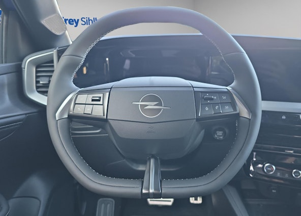 Vehicle image 5 Vehicle image 5