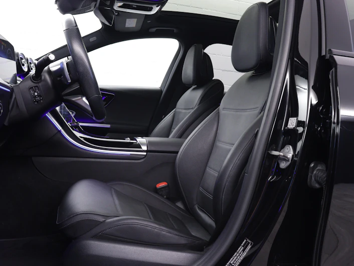 Fahrzeugbild MERCEDES-BENZ C 200