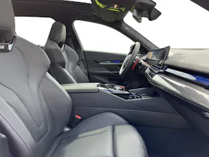 BMW M5 xDrive Touring