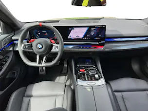 BMW M5 xDrive Touring