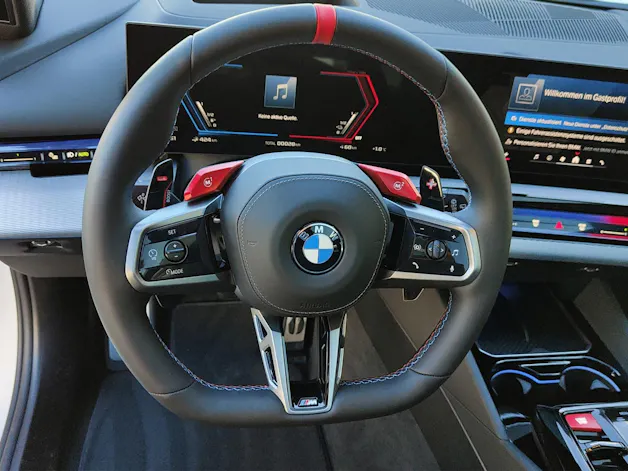 BMW M5 xDrive Touring