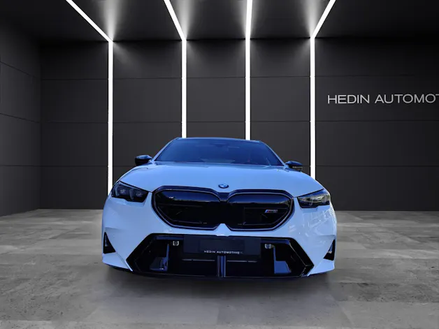 BMW M5 xDrive Touring