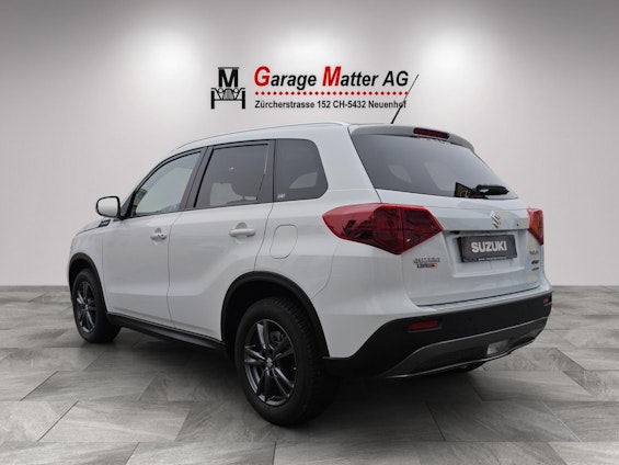 Vehicle image 5 Vehicle image 5