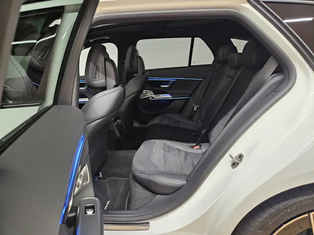 Mercedes-Benz E 200 4Matic AMG Line Kombi