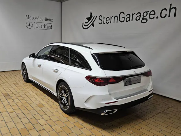 Mercedes-Benz E 200 4Matic AMG Line Kombi