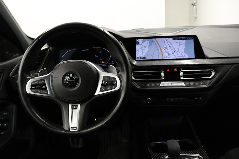 Vehicle image BMW 1 SERIES