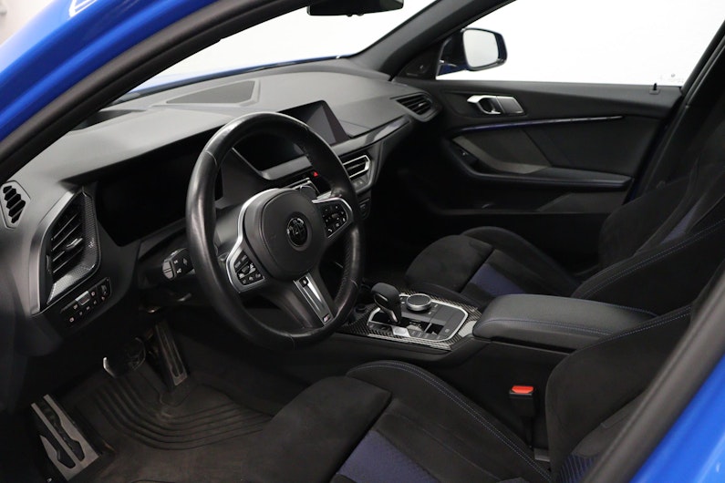 Vehicle image BMW 1 SERIES