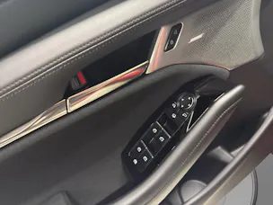 Mazda 3 Hatchback 2.0 186 Exclusive-Line