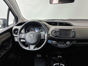 Vehicle image TOYOTA Yaris 1.5 VVT-i HSD Comfort