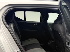 Vehicle image VOLVO XC40 2.0 B4 MH Plus Dark