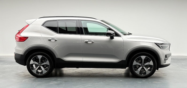 Vehicle image VOLVO XC40