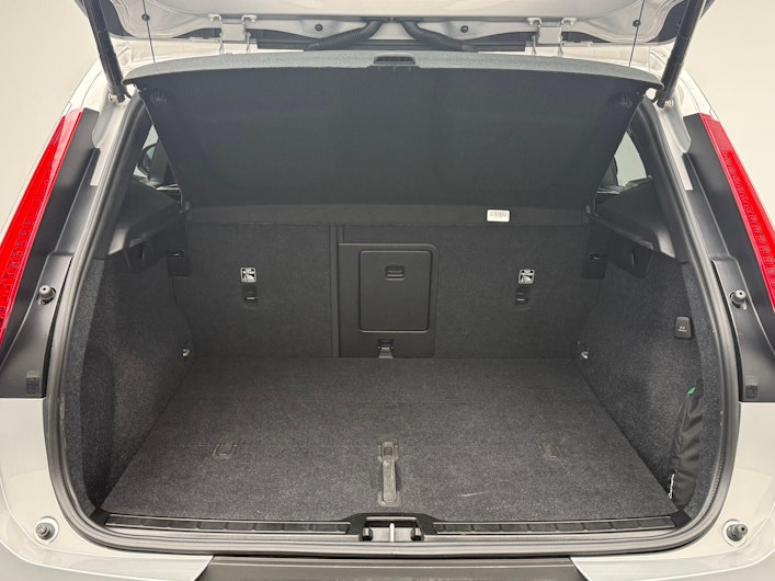 Vehicle image VOLVO XC40