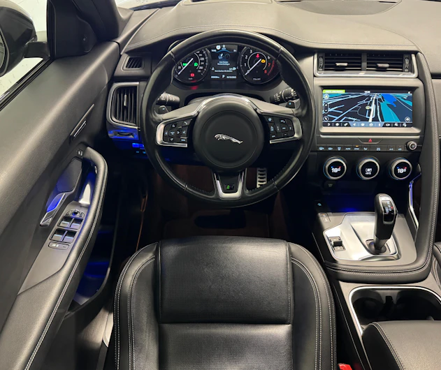 Fahrzeugbild JAGUAR E-PACE