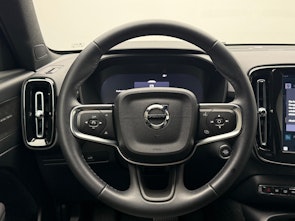 Vehicle image VOLVO XC40 2.0 B4 MH Plus Dark