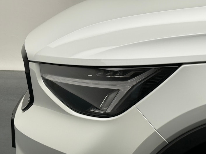 Vehicle image VOLVO XC40