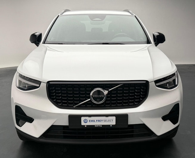 Vehicle image VOLVO XC40