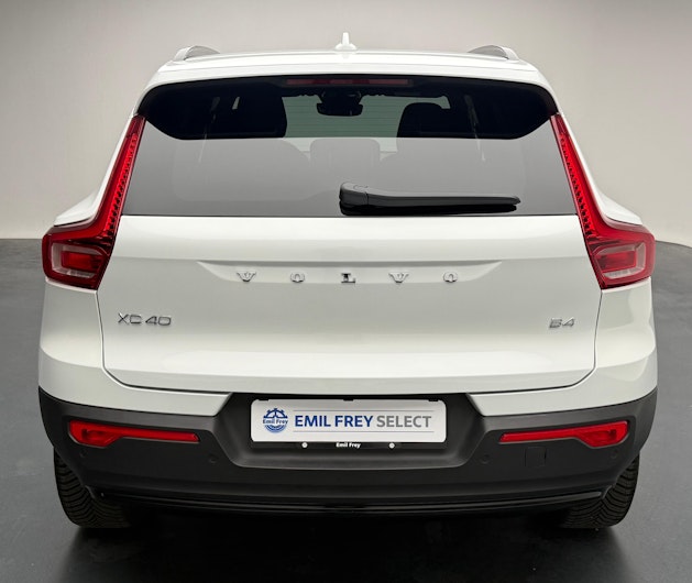 Vehicle image VOLVO XC40
