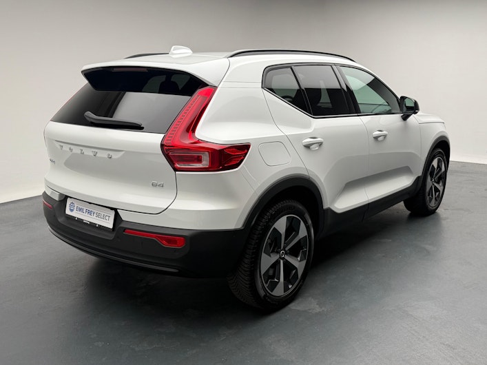 Vehicle image VOLVO XC40