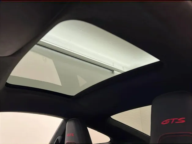 Porsche 911 Carrera GTS