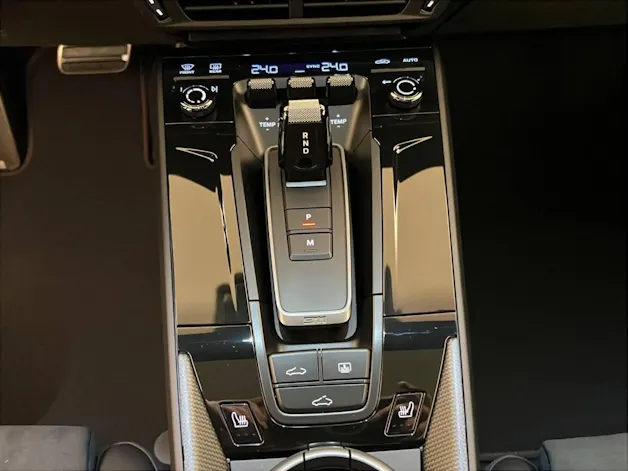 Porsche 911 Carrera GTS
