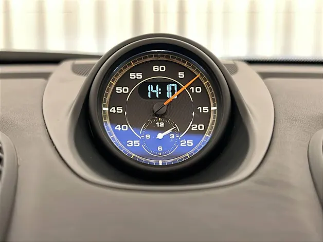 Porsche 718 Spyder RS