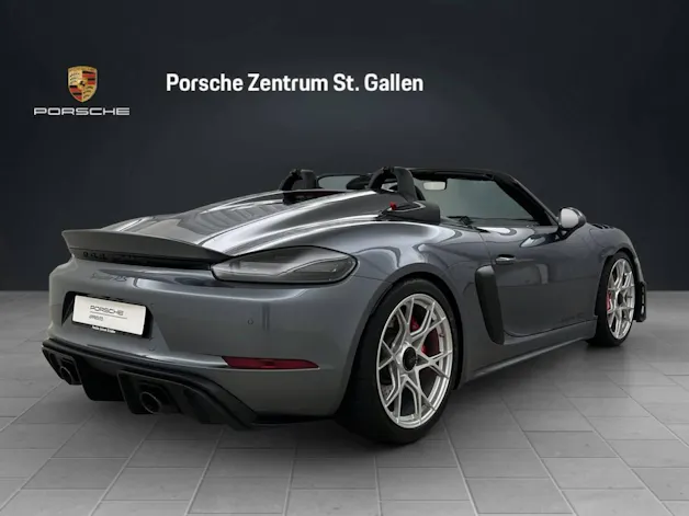 Porsche 718 Spyder RS