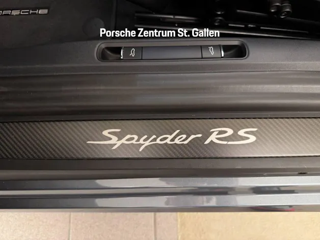 Porsche 718 Spyder RS