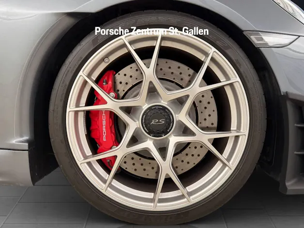 Porsche 718 Spyder RS