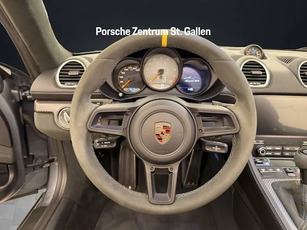 Porsche 718 Spyder RS