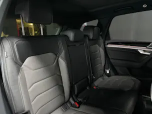 VW Touareg 3.0 TDI R-Line