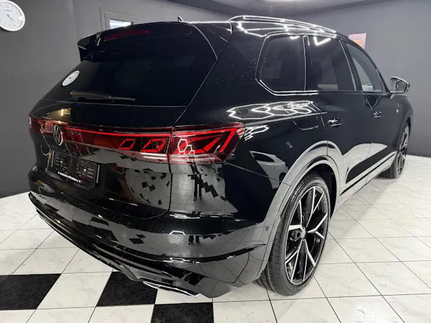 VW Touareg 3.0 TDI R-Line