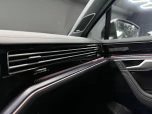 VW Touareg 3.0 TDI R-Line
