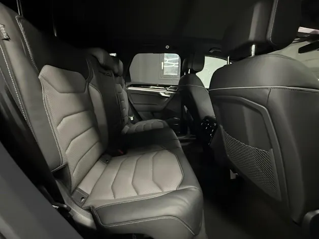 VW Touareg 3.0 TDI R-Line