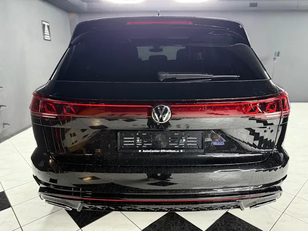 VW Touareg 3.0 TDI R-Line