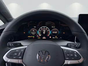 VW Golf Variant 1.5 eTSI mHEV R-Line
